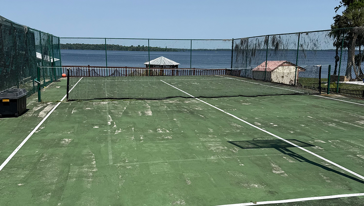 Tennis Court Crescent City Lake Cabin Rental